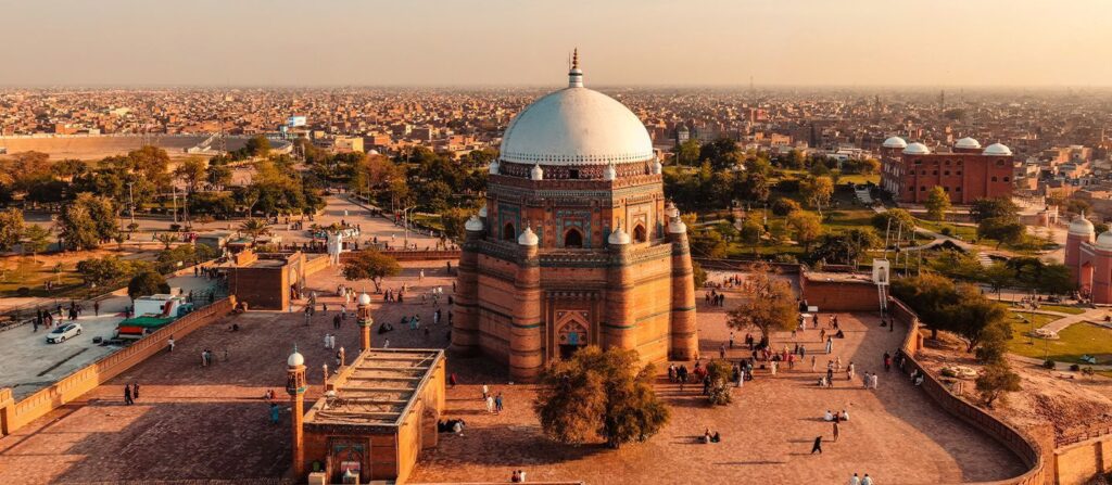 10 historical places in multan