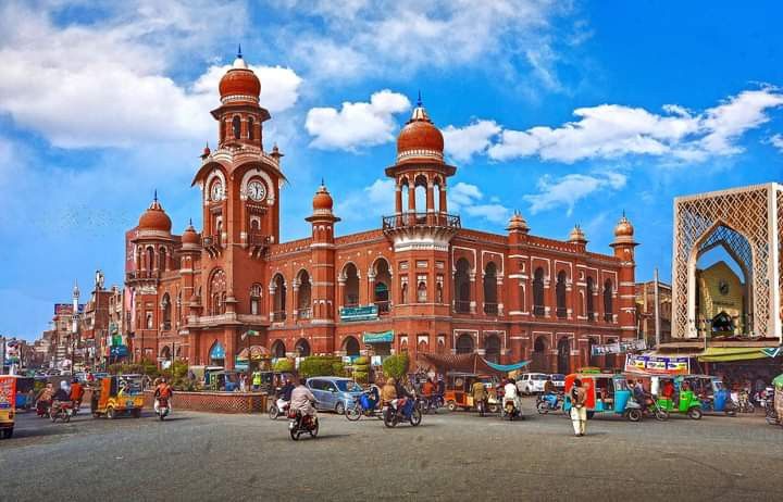 10 hisrical places in multan